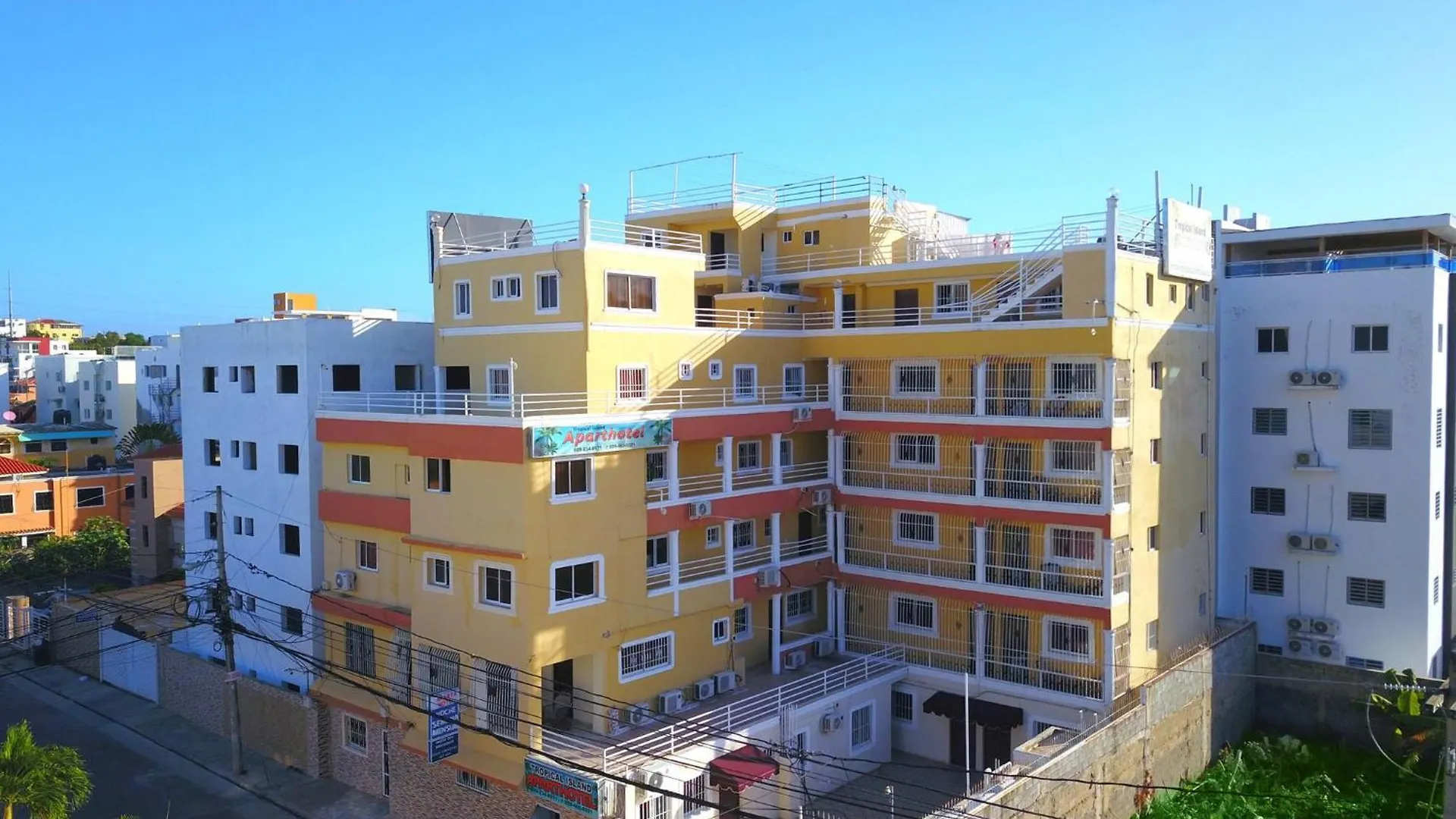 Tropical Island Apartahotel location