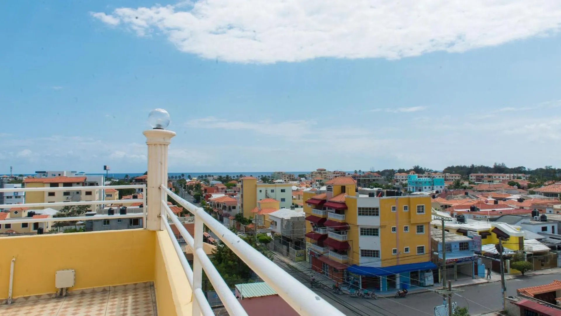 Guest house Tropical Island Apartahotel La Viva