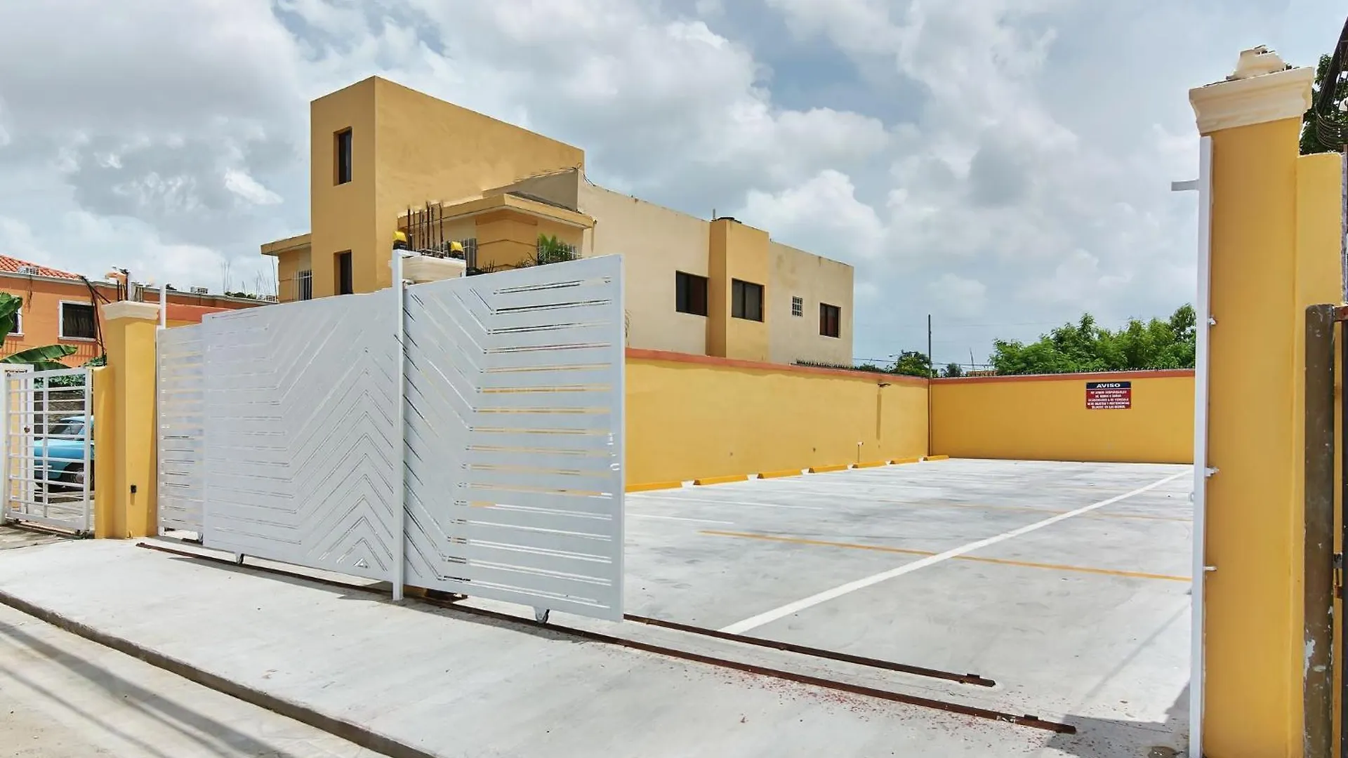 Charming Private Guest Room In Santo Domingo Este 0*, La Viva